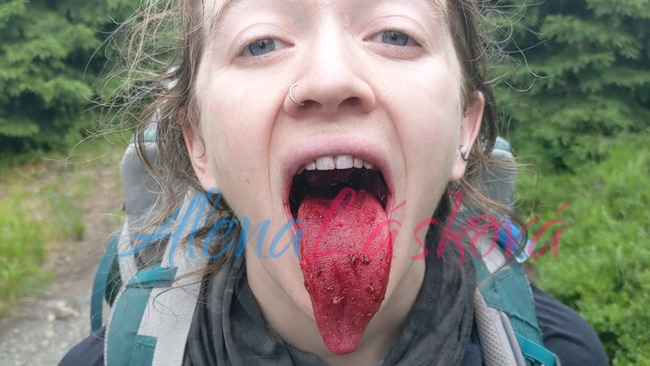 Blueberry blowjob and tongue fetish