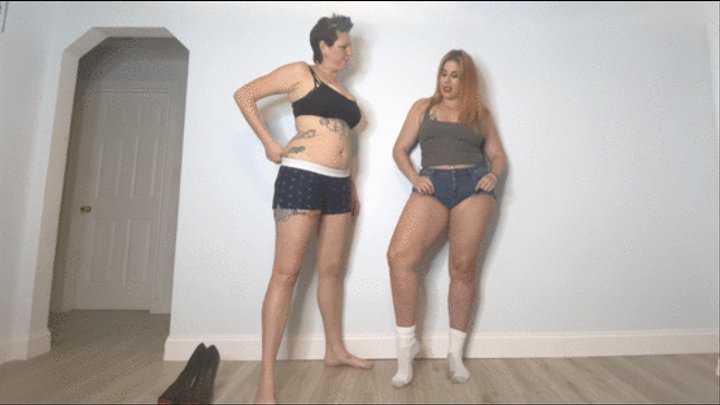 Vanessa and Gia Size Comparison