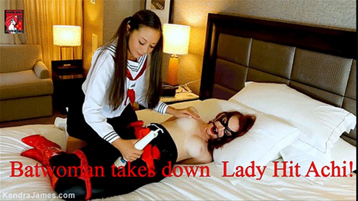 Kendra James and Nyssa Nevers:Batwoman takes down Lady Hit Achi! HD