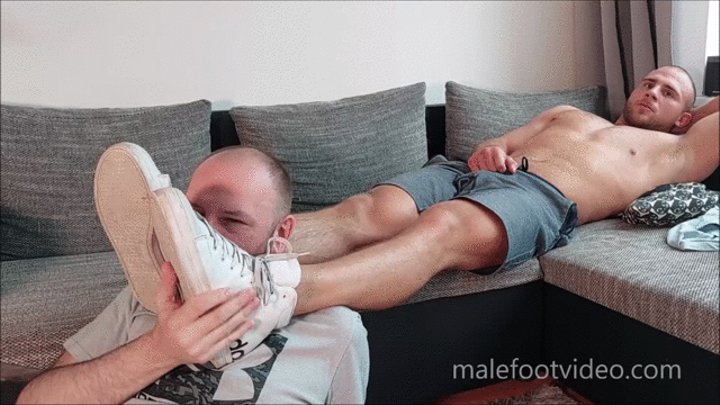 Barefoot hot czech guy Thomasxxl foot lick and foot worship