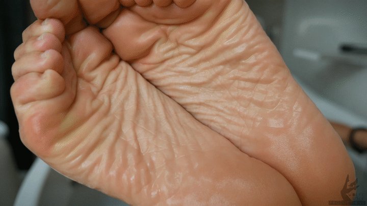 Pledge Your Devotion to My Wrinkled Soles (1080 MP4)