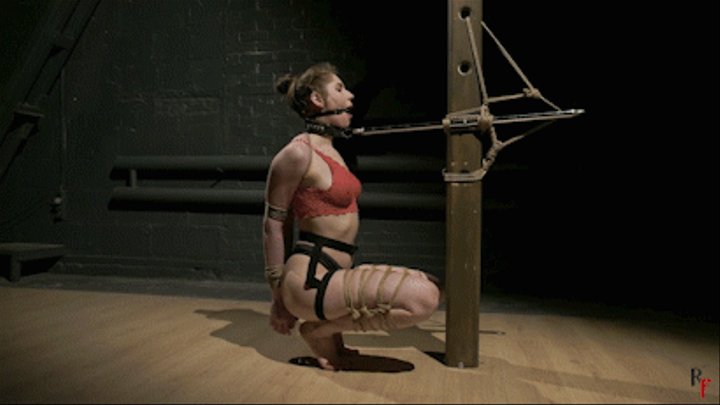 Elisara - Rope bondage and one leg upside-down suspension (HD 720p MP4)