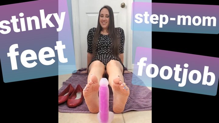 Footjob From Step-Mommy