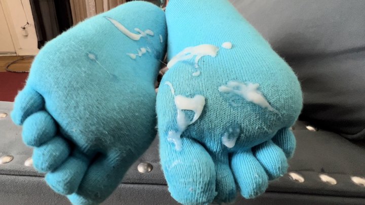 blue raspberry sockjob (double cumshot)!!