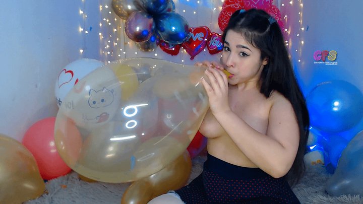 Kitten Blow Pops 8 Balloons in Succession  HD (720x480)